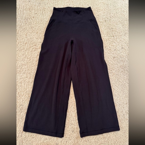 Lululemon pant - Picture 2 of 5
